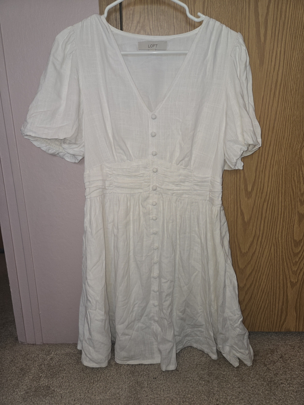 LOFT Cream Button-Front V-Neck Puff Sleeve Dress